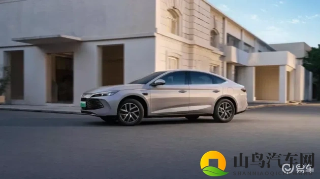 KTV被客人扒开双腿猛进：创新座椅设计，驾驶体验升级，安全环保新标杆-1