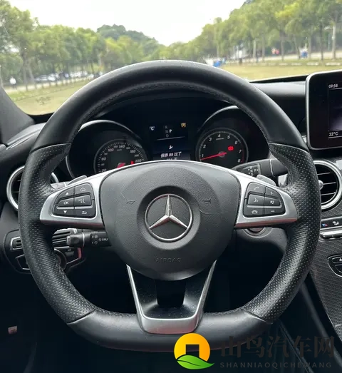 二手奔驰C级：18年运动版，11万多体验豪华品牌！-2