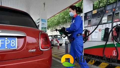 燃油车还能撑多久？内行人直言：油价，才是决定其命运的最后关键-2