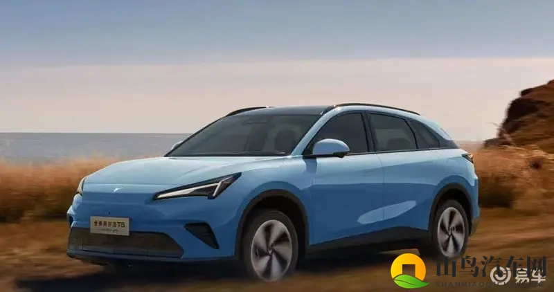 全新极狐阿尔法T5上市：10万元敲响普惠智驾的第一声锣-1