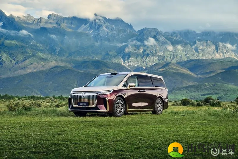 岚图梦想家对阵腾势D9,谁才是自主MPV的“领军者”?-1