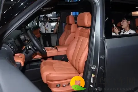 2198万，兼顾全家出游与驾驶乐趣，这台方盒子SUV可以考虑-1