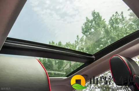 汽车天窗：何时开启？何时关闭？-3