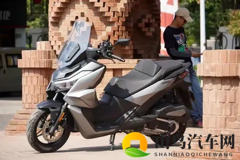 比第二名多卖一倍!这款国产踏板凭什么让摩友用钱包投票?-3