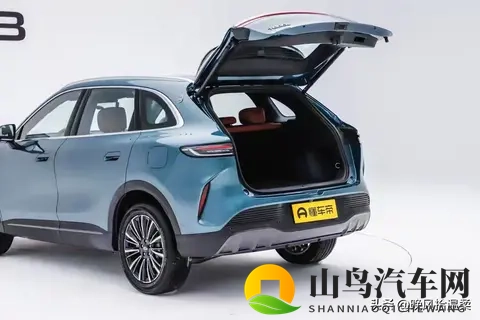 第五代瑞虎8正式开卖!尺寸暴涨,双面设计,999万起要颠覆市场-3