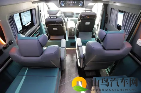 打工人的终极归宿:一台能赚钱养家,也能诗和远方的车来了!-3