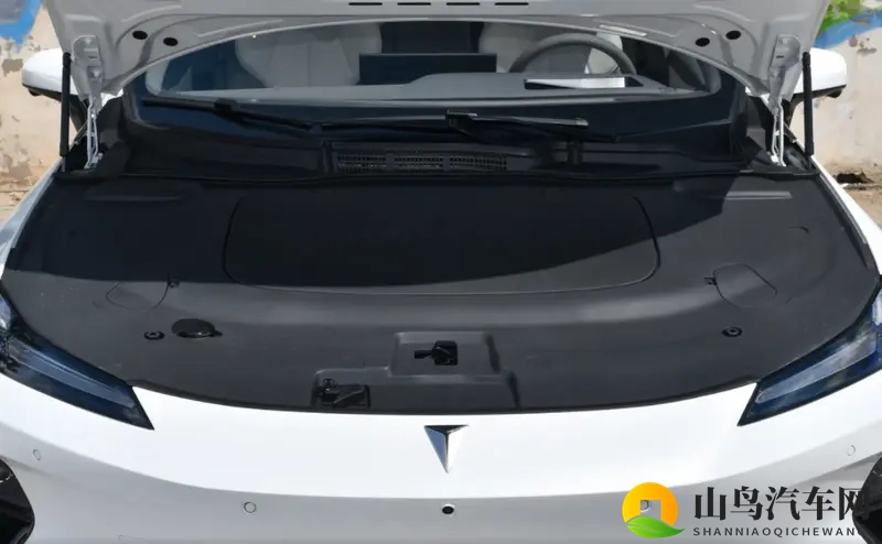 均衡配置，家用更合适，华为乾崑ADS SE加持，这车上市-1