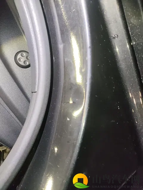 新丰田兰德酷路沋试车，2.7升四缸引擎亮相-1