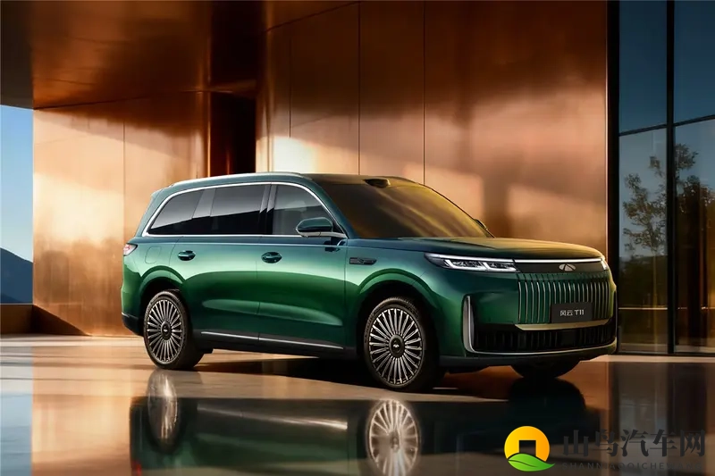 不到18万杀入超大杯市场，风云T11要掀混动市场的桌子-1