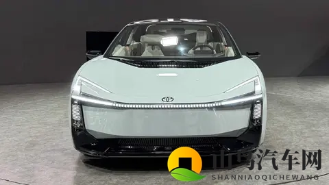 触屏可滑移、配燃油+插混动力可选,全新一代卡罗拉有哪些看点?-3