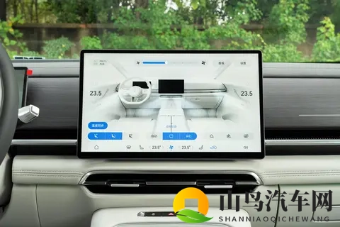 国产MPV的崛起！26款岚图梦想家，一整天深度体验，终于摸懂门道-1