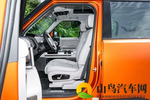 纵横 G700 实地体验:兼顾越野与日常的硬派 SUV 实测报告-3