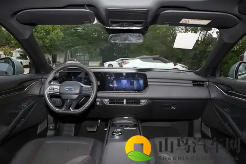 动力强、油耗低、空间大，这台混动B级车试完后有点上头-2