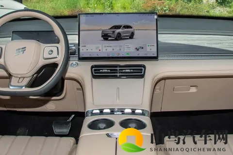 15T插混+121km纯电续航,捷途山海L7 PLUS试驾感受-1