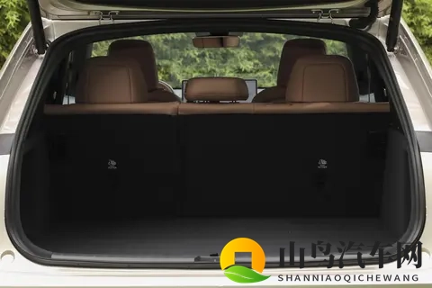 沃尔沃XC60试驾评测:竟比BBA同级SUV更面面俱到?-1