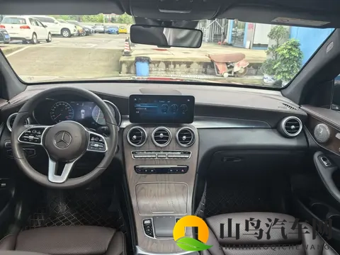 2020款奔驰GLC：23万圆梦豪华SUV，家用正合适？-1