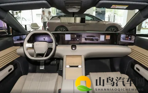 2359万买奥迪纯电车,外观运动续航扎实,奥迪E5值得选吗?-2