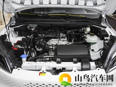 全新五菱宏光燃油版上市，外观变化大，售548万元起，还能否畅销-3