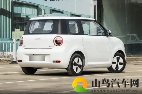 网曝吃瓜黑料泄密：网络热议：揭秘吃瓜黑料泄露真相-3