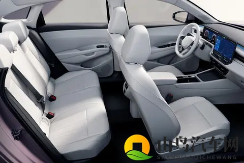 扒开内衣 吸奶头游戏软件：揭秘内衣吸奶头游戏软件，揭秘隐私内容遭热议-2