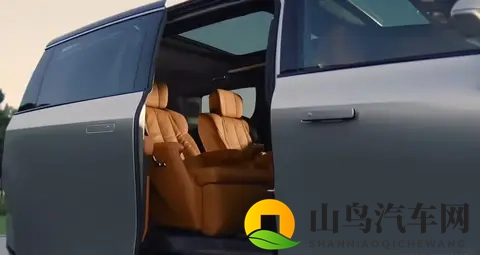 别克至境世家MPV座舱信息公布:配备前排三联屏、后排4K智慧屏等-1