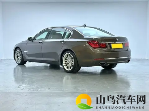 十年宝马7系，15万体验陆地公务舱-3