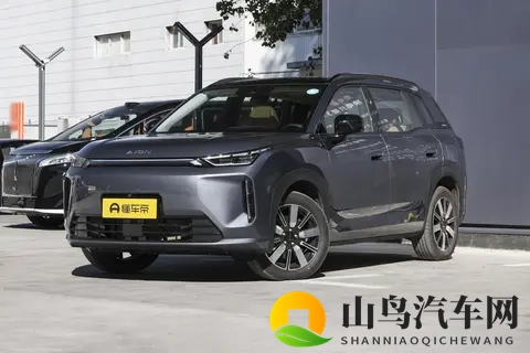 12万级增程SUV！综合续航超1000km，油耗仅55L，埃安i60开启预售-3