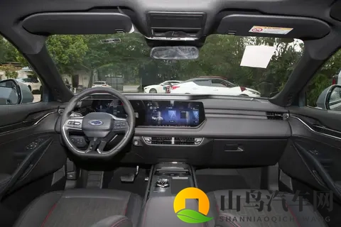 15 万内合资 B 级车有 254 马力？蒙迪欧实测够劲吗-2