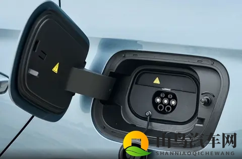 优惠后688万起,定位紧凑型车的银河星耀6,实力究竟怎样?-2