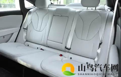 9 月销量仅2526台，1278万起售的极狐阿尔法 S5为何销量遇冷？-3