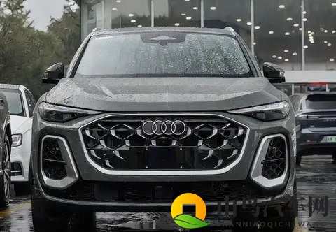 奥迪Q5L这次改得不得了，华为智驾和灯厂新把戏都来了-3