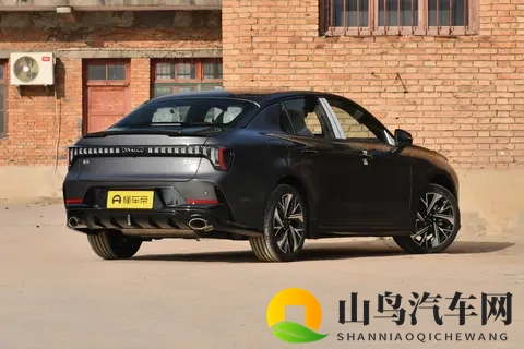 现在买燃油车,选它准没错!第三代领克 03 直接把性价比拉满-2