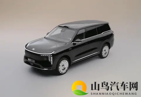 细节全解析！上汽旗舰智己LS9官方实拍首曝-1