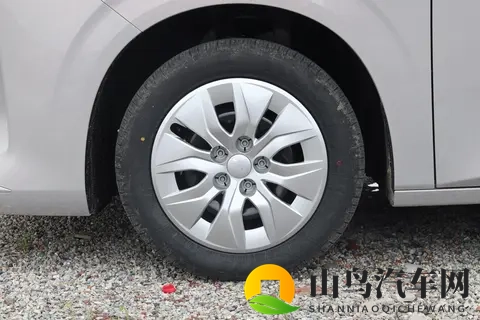 五菱星光 730 2025 款解析：7 万级真 7 座 MPV 的均衡之选-1