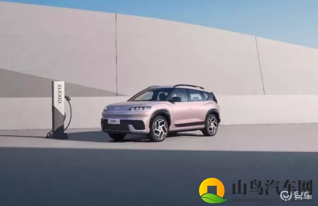 男生把小困困进女生定眼里：小困困汽车：女性视角下的时尚之选-2