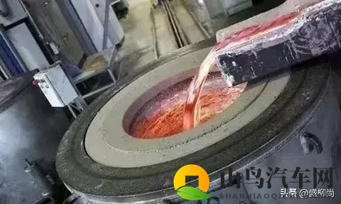 轮毂里灌沙子？劳斯莱斯背锅，流量在演戏-2