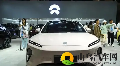 李斌，卸任董事长！-1