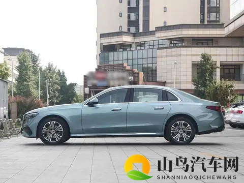 2026款奔驰E级正式上市！新增经典版车型，价格拉低-3