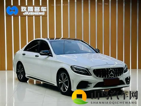13万多拿下奔驰C级？2019款8万公里，豪华座驾轻松开回家！-1