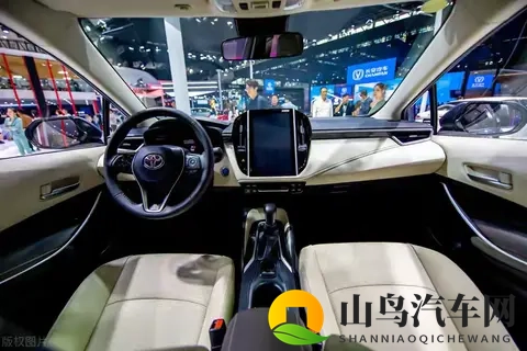 车主感叹：开了比亚迪混动再开丰田混动，差距太明显了！-1