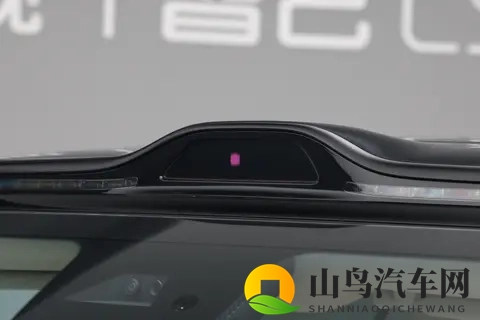 30 万级大六座新选择！智己 LS9 上市：超级增程 + 四轮转向太能打-3