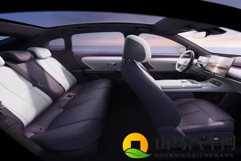 中大型新能源轿车卷王来袭!1099万元起售,长安启源A06如何选?-3