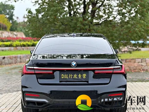 47万拿下当年百万级座驾——2019款宝马740Li-1