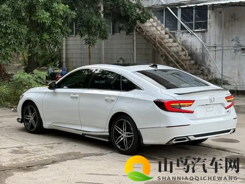 一手准新雅阁，260TURBO幻夜版，13万多开回家！-3