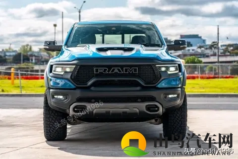 RAM确认推出首款SUV车型！30T六缸和插电混动两种动力选择-2