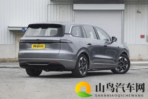 带全家人深度体验深蓝S09与魏牌蓝山，到底哪款更值得买？-2