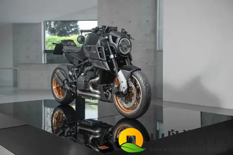 摩托圈劳斯莱斯出新作,1400R能否复制2分钟售罄神话?-2