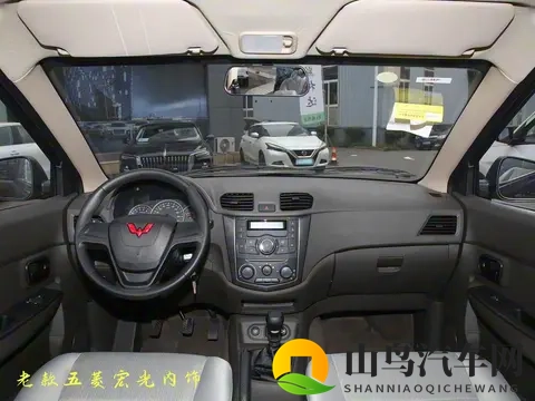 全新五菱宏光燃油版上市，外观变化大，售548万元起，还能否畅销-1