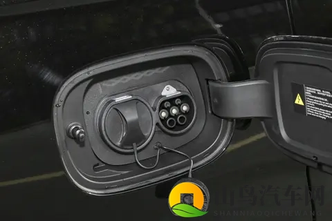 新车  售2068万元起_顶配增激光雷达，2026款比亚迪夏上市-2