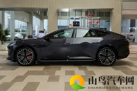 配25扬声器+冰箱，华为加持的豪华新作有多强？-2